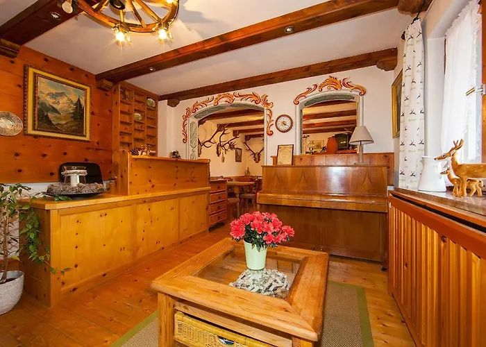 Fruehstueckspension Gaestehaus Zum Weissen Roessl Wallgau