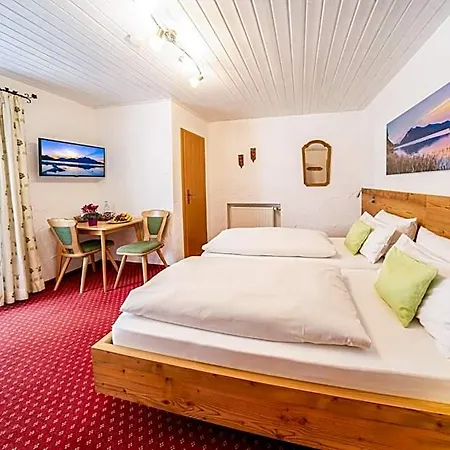 イン Fruehstueckspension Gaestehaus Zum Weissen Roessl *